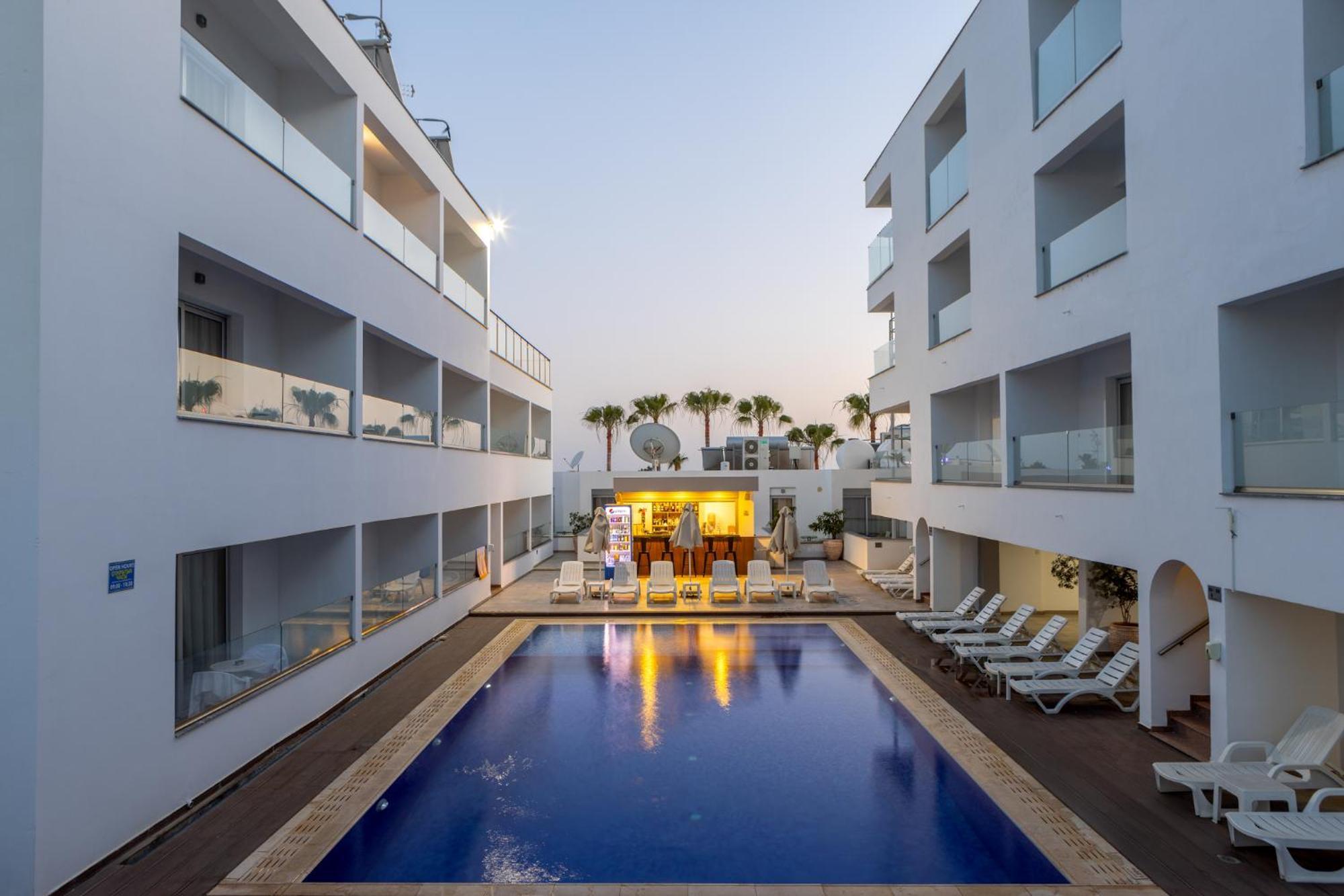 Milea Hotel Ayia Napa Exteriér fotografie